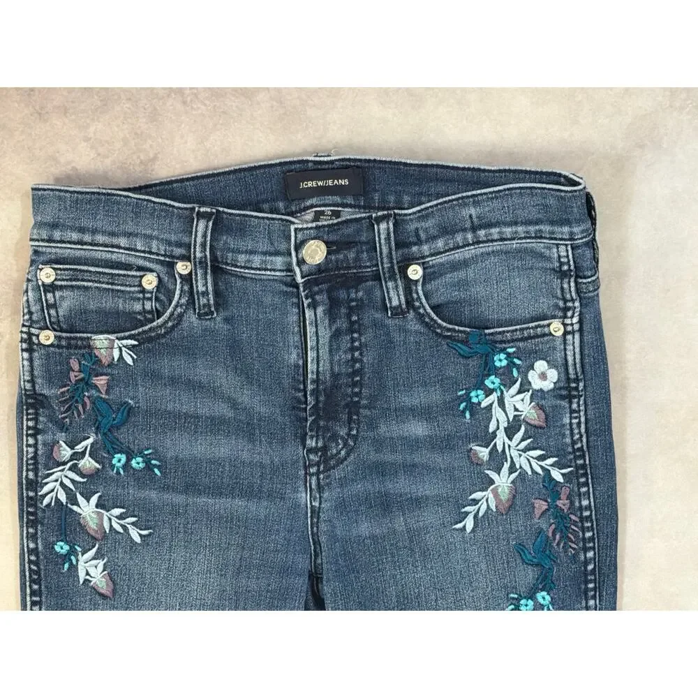 J.Crew Floral Embroidered Vintage Straight Leg Jeans Size 26 Medium Wash Raw Hem